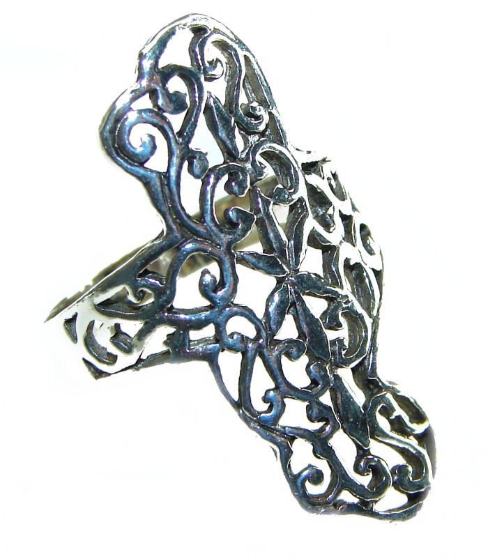 Bali made .925 Sterling Silver ring size 8 1/2