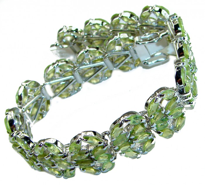 Melissa Great Masterpiece 41.2 carat genuine Peridot .925 Sterling Silver handmade Statement Bracelet