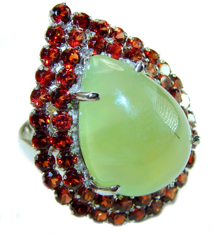 Outstanding LARGE 22.5 carat Natural Prehnite .925 Sterling Silver handmade ring s. 8