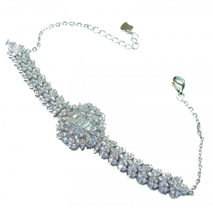 Glorious 29.8 carat Natural White Topaz .925 Sterling Silver bracelet