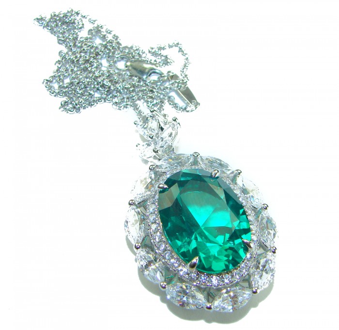 Vintage design - genuine oval cut 22.7 carat Chrome Diopside .925 Sterling Silver handcrafted Necklace