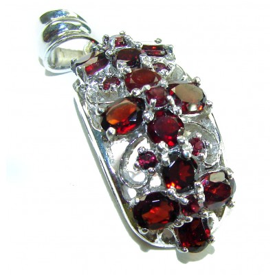 Melody - Vintage Design 8.4 CARAT Garnet .925 Sterling Silver handcrafted Pendant