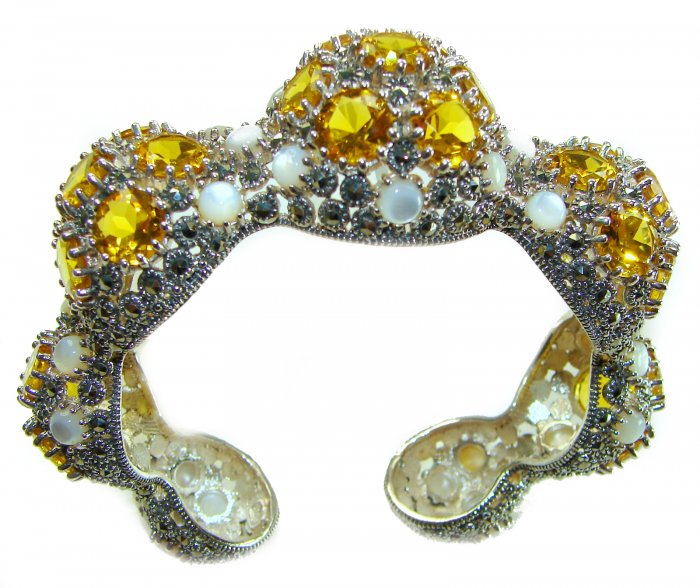 Dolce Vita - Precious Natural 66.5 carat Citrine .925 Sterling Silver handcrafted LARGE bracelet - video