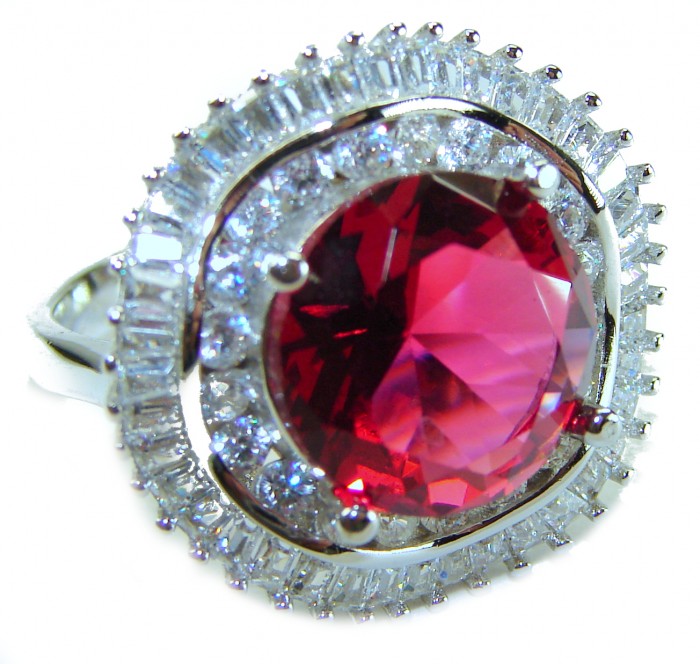 Passion 15.5 carat round cut Red Garnet .925 Sterling Silver handcrafted ring; s. 7