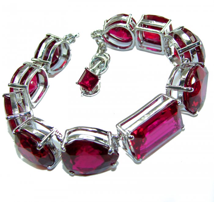 Tiffany - Magnificent 125.5 carat Red Garnet .925 Sterling Silver handcrafted Heavy Bracelet - video