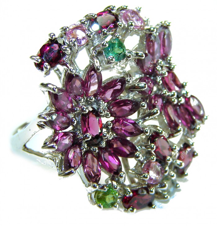 Summer Time 25.5 carat Red Garnet .925 Sterling Silver handcrafted ring; s. 8