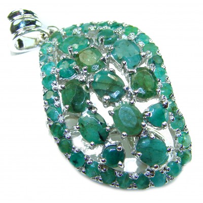 Luxurious 18.5 carat Colombian Emerald .925 Sterling Silver handcrafted pendant