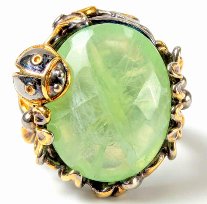 Vintage Style Best quality 22.8 carat Prehnite 2 tones .925 Sterling Silver handcrafted Ring Size 7 1/2