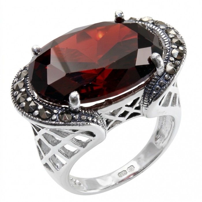 Red Power Authentic 25.4 carat Garnet .925 Sterling Silver brilliantly handcrafted large Statement Ring size 7