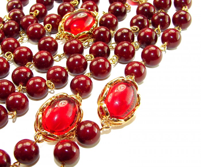 Incredible 48 inches long Red Topaz Agate 10K Gold over .925 Sterling Silver handmade Necklace - Close-up of red topaz and agate necklace with gold accents.