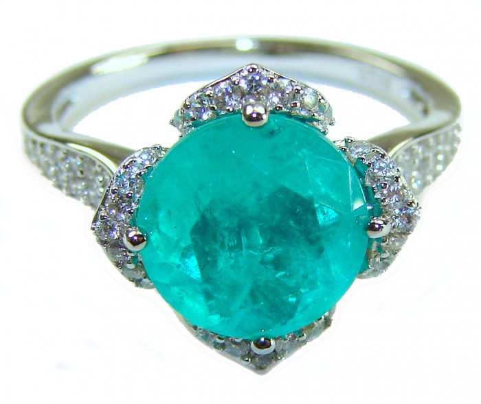 4.4 carat natural Colombian Emerald .925 Sterling Silver handmade Statement Ring size 8 1/4 - Close-up of 4.4 carat Colombian Emerald ring in sterling silver.