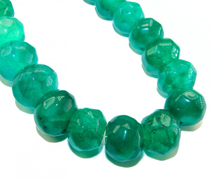 Back to Nature Brazilian Aventurine handmade Huge necklace; 165 grams - Close-up of Brazilian Aventurine necklace stones