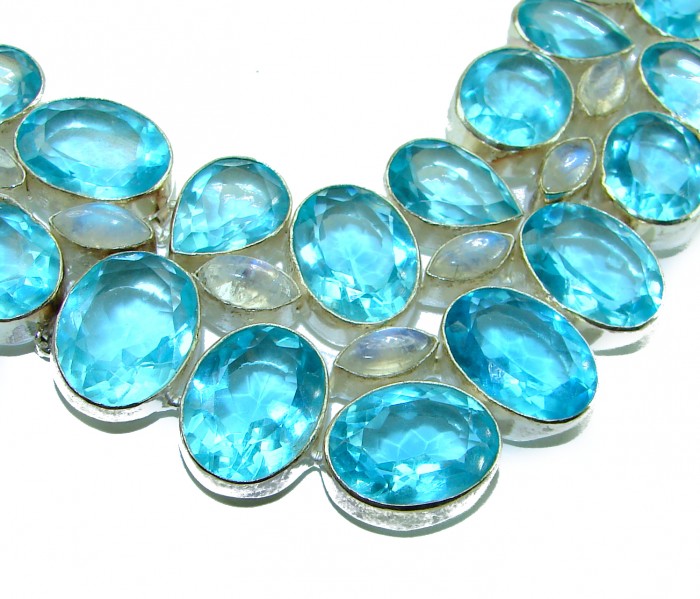 Blue Extravaganza 235.5 carat authentic Swiss Blue Topaz .925 Sterling Silver handcrafted necklace - Close-up of Blue Extravaganza Swiss Blue Topaz necklace stones.