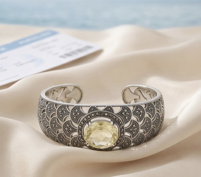 Large 22.5 carat Lemon Quartz .925 Sterling Silver handmade Bracelet / Cuff - Side view of silver cuff with large lemon quartz stone.