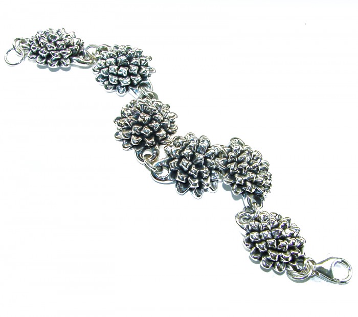 Sunflowers Italy made Bracelet in best quality .925 Sterling Silver - Close-up of sunflower bracelet in .925 sterling silver, Italy-made.
