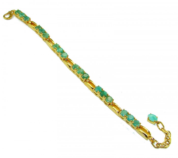 Born to Glam authentic 22.7 carat Colombian Emerald .925 Sterling Silver dipped in 18K Gold handcrafted Statement bracelet - Emerald bracelet side view with chain clasp detail.