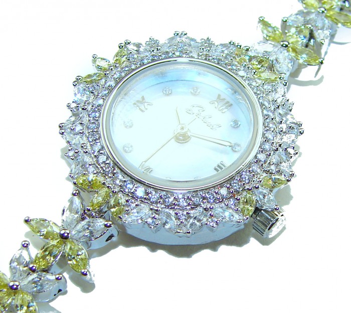 Precious 108.8 carat natural Peridot White Topaz .925 Sterling Silver handmade Bracelet - Watch - Close-up of a jeweled watch with peridot and white topaz details