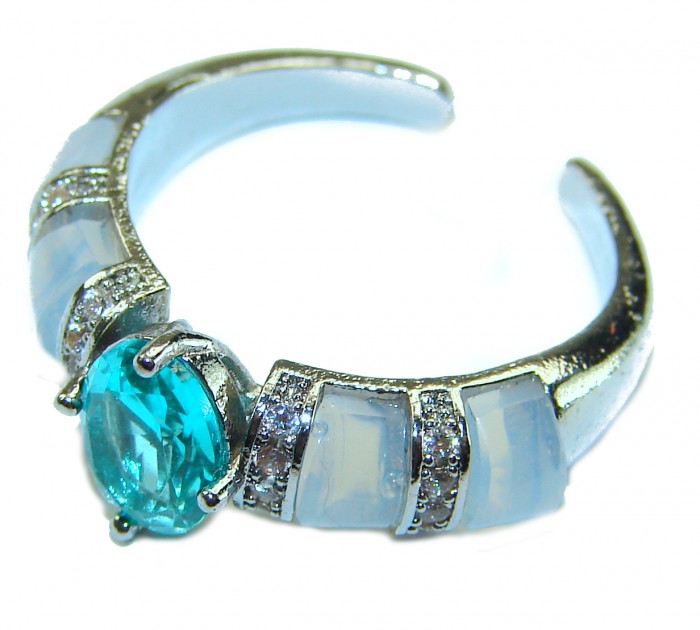 Wonderland 3.1 carat Paraiba Tourmaline .925 Sterling Silver Handcrafted Ring size 7 1/4 - Side view of Wonderland 3.1 carat Paraiba Tourmaline sterling silver ring