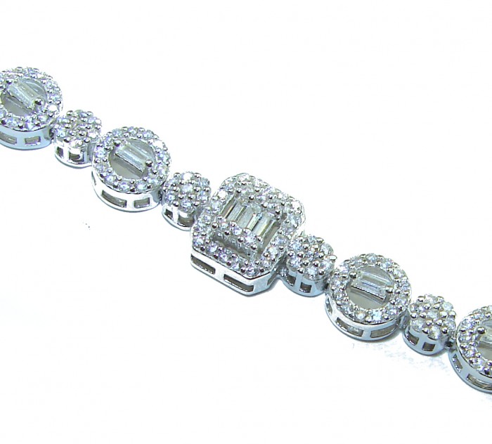 Art Deco - Luxurious natural 6.5 carat White Topaz .925 Sterling Silver Perfectly handcrafted Bracelet - Top view of Art Deco white topaz bracelet showcasing stone details.