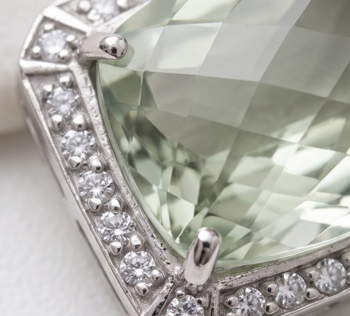 Green Ivy 25.9 carat Green Amethyst - Prasolite .925 Sterling Silver dipped in rhodium handcrafted pendant - Stone close-up of Green Amethyst in .925 sterling silver setting