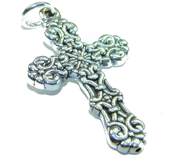 Holy Cross the best quality .925 Sterling Silver Bali made Pendant - Ornate sterling silver cross pendant, detailed front view.