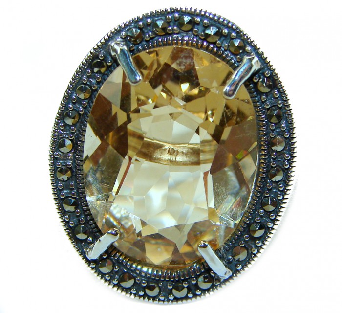 Solid 27.8 carat Genuine Lemon Quartz .925 Sterling Silver handcrafted ring size 8 - Close-up of 27.8 carat lemon quartz ring in .925 sterling silver setting.