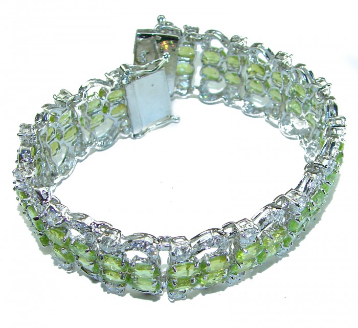 Melissa - Masterpiece 61.2 carat genuine Peridot .925 Sterling Silver handmade Statement Bracelet - photo 3