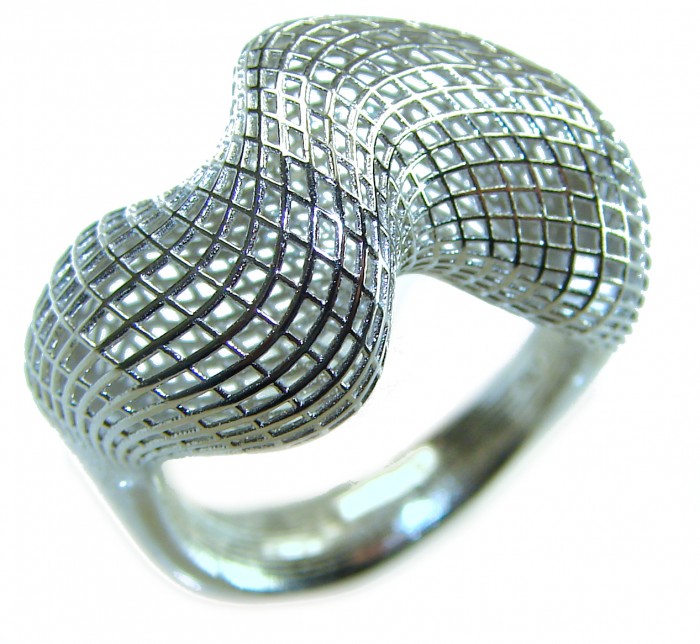 Eternity Bali made .925 Sterling Silver ring size 7 1/2 - Sterling silver ring with textured design, top view, size 7 1/2.