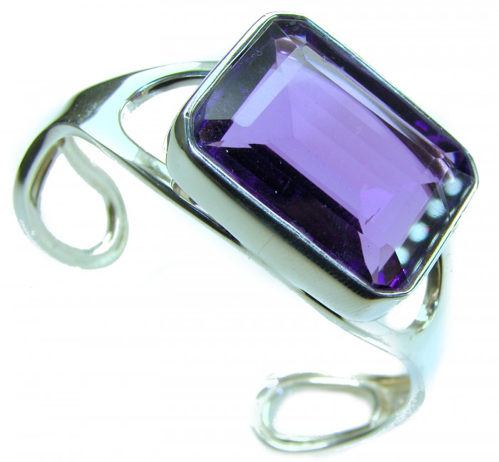 Real Treasure - Genuine 55.6 CARAT Amethyst REAL .925 Sterling Silver handcrafted Bracelet / Cuff - Close-up of genuine 55.6 carat amethyst ring in .925 silver setting.