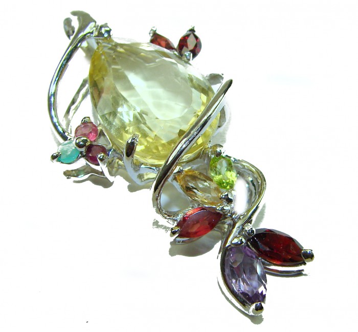 Timeless Jewels genuine 15.5 CARAT Lemon Topaz .925 Sterling Silver handmade Pendant - Close-up of Timeless Jewels 15.5 carat lemon topaz pendant with gemstones
