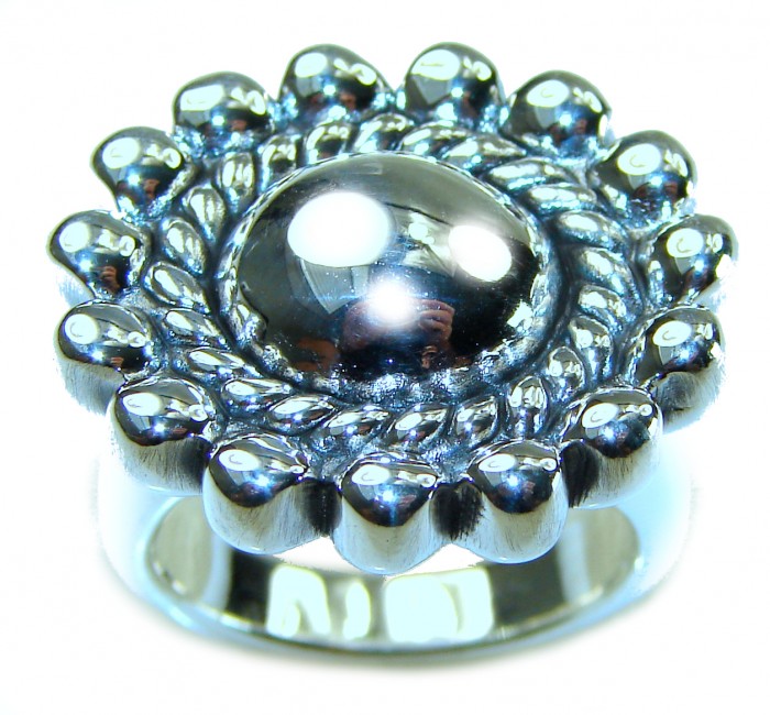 Precious Flower Bali made .925 Sterling Silver handcrafted Ring s. 8 - Top view of Precious Flower Bali .925 Sterling Silver handcrafted ring