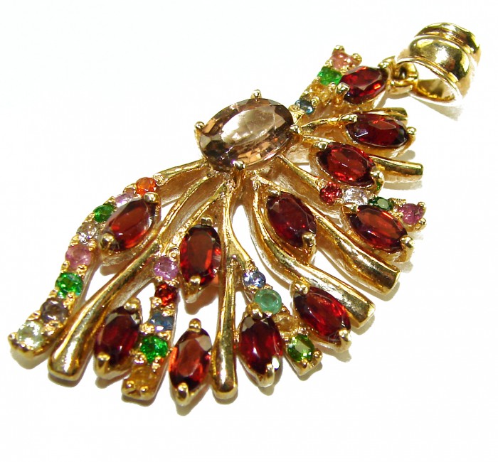 Smoky Topaz 8.5 carat Brazilian Smoky Topaz 18K Gold over .925 Sterling Silver handmade Pendant - Close-up of smoky topaz pendant with garnets, side angle view.