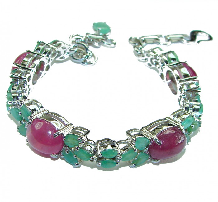 Puertas Ruby 40.8 carat Ruby Emerald .925 Sterling Silver handcrafted Bracelet - Side view of Puertas Ruby Emerald .925 Sterling Silver bracelet