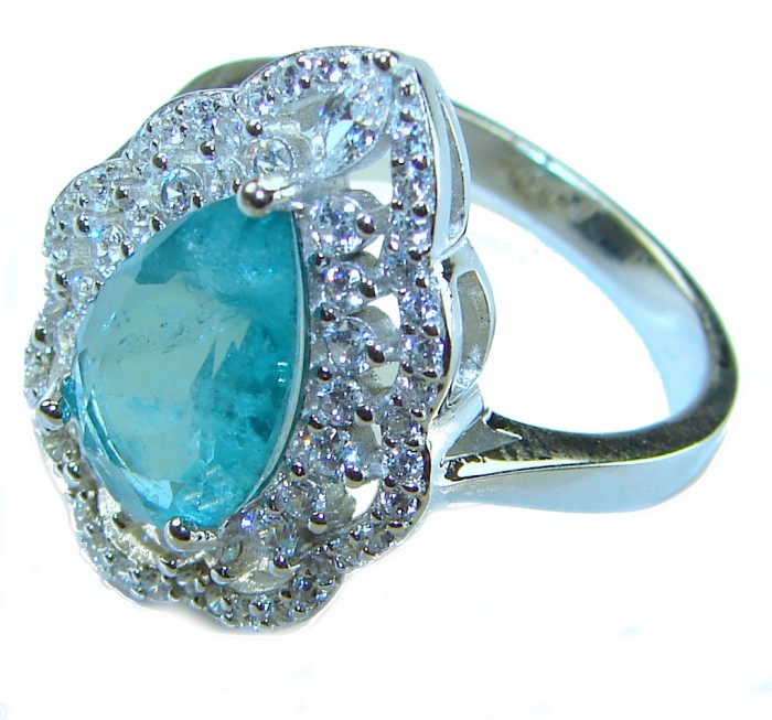 14.9 carat authentic Aquamarine .925 Sterling Silver Handcrafted Ring size 8 1/4 - Close-up of aquamarine silver ring with diamond accents.