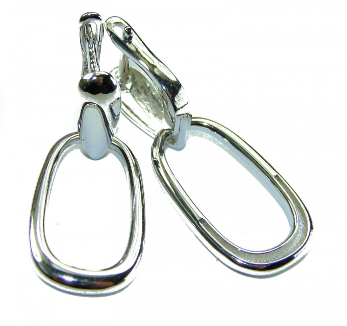 Modern design Blister Pearl .925 Sterling Silver handmade Bali made Earrings - Modern design silver earrings close-up, oval shape, clasp detail.
