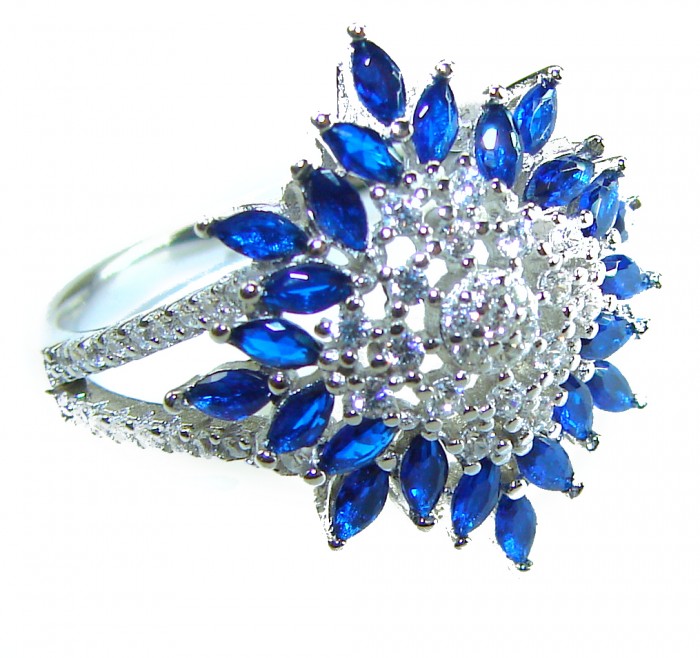 Wild Oceanv 4.8 carat Authentic Sapphire .925 Sterling Silver Handcrafted Ring size 8 - Side view of Wild Oceanv sapphire ring with silver detailing