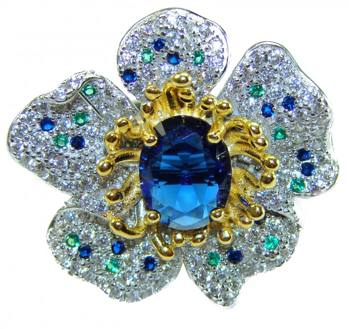 FLOWER - 4.8 carat Authentic SAPPHIRE 2 TONES .925 Sterling Silver Handcrafted Ring size 6 1/4 - Flower-shaped brooch with blue sapphire, front view, two-tone sterling silver.