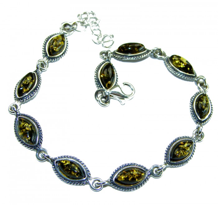 Excellent Baltic Amber .925 Sterling Silver entirely handcrafted Bracelet - Baltic amber bracelet with clasp detail, .925 sterling silver.