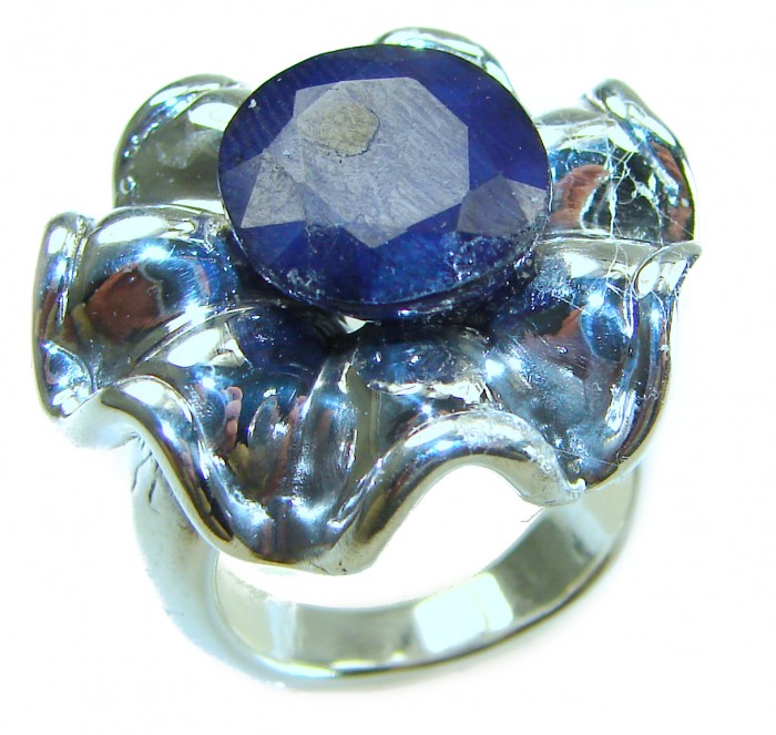 Blue Flower AAAA QUALITY Blue Sapphire .925 Sterling Silver handmade Large ring size 7 - Close-up of blue sapphire flower ring in sterling silver.