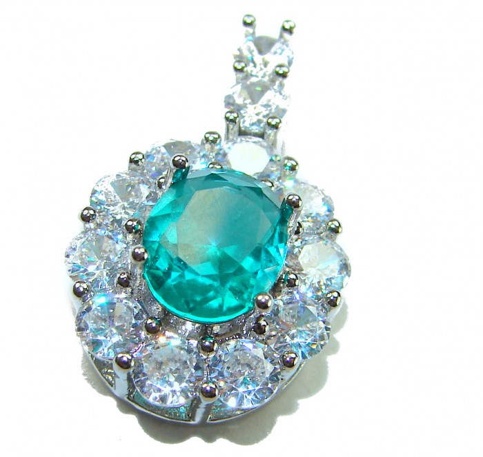 Divine Beauty 8.5 carat Aquamarine .925 Sterling Silver handcrafted pendant - Aquamarine pendant with diamonds, close-up, sterling silver setting.