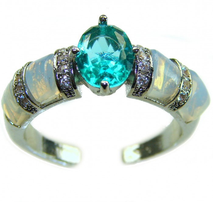 Wonderland 3.1 carat Paraiba Tourmaline .925 Sterling Silver Handcrafted Ring size 7 1/4 - Close-up of a Paraiba Tourmaline ring set in .925 sterling silver.