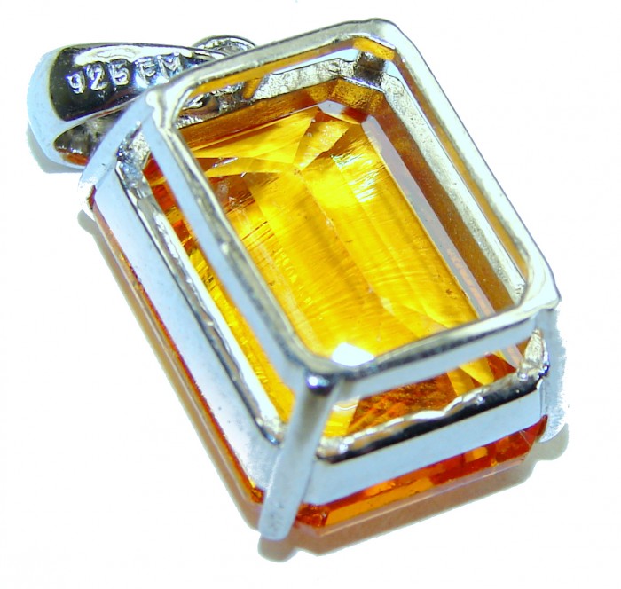 11.3 carat Lemon Quartz 14K Gold over .925 Sterling Silver handcrafted pendant - photo 1