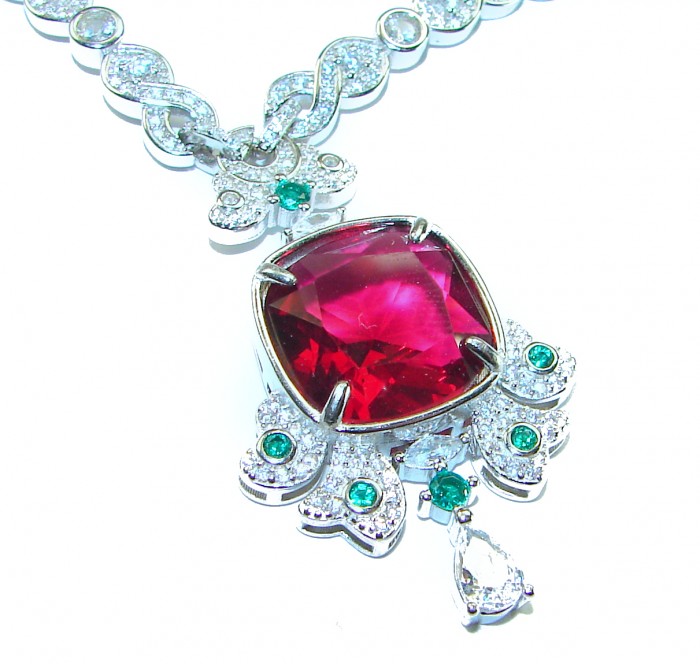 Art Deco - Luxurious natural 12.5 carat Ruby .925 Sterling Silver handmade Statement necklace - Close-up of Art Deco necklace with 12.5 carat ruby and emerald accents.