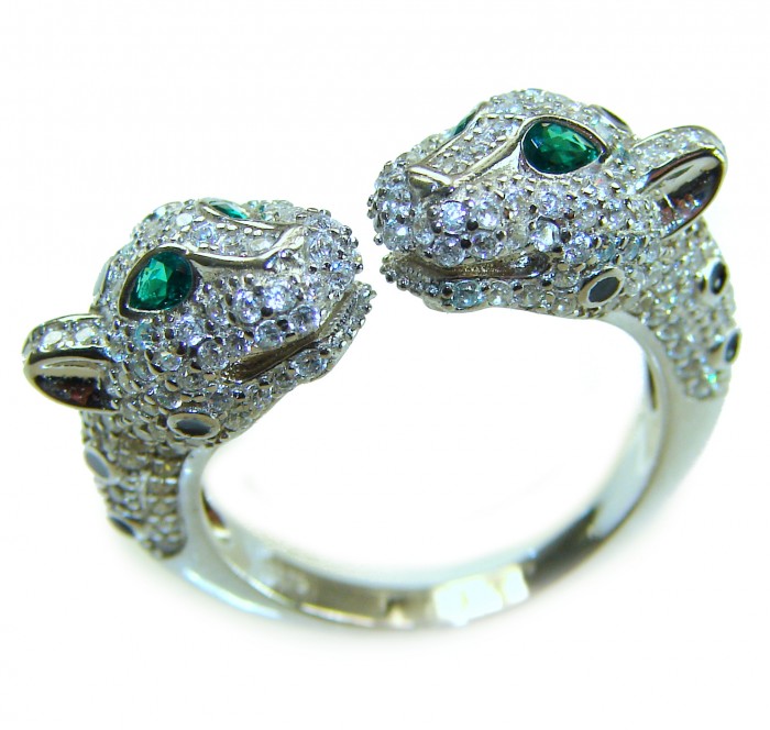 Panthère 4.5 carat Emerald black enamel .925 Sterling Silver handcrafted Statement Ring size 10 - Close-up of Panthère ring with emerald eyes, black enamel, and silver finish.
