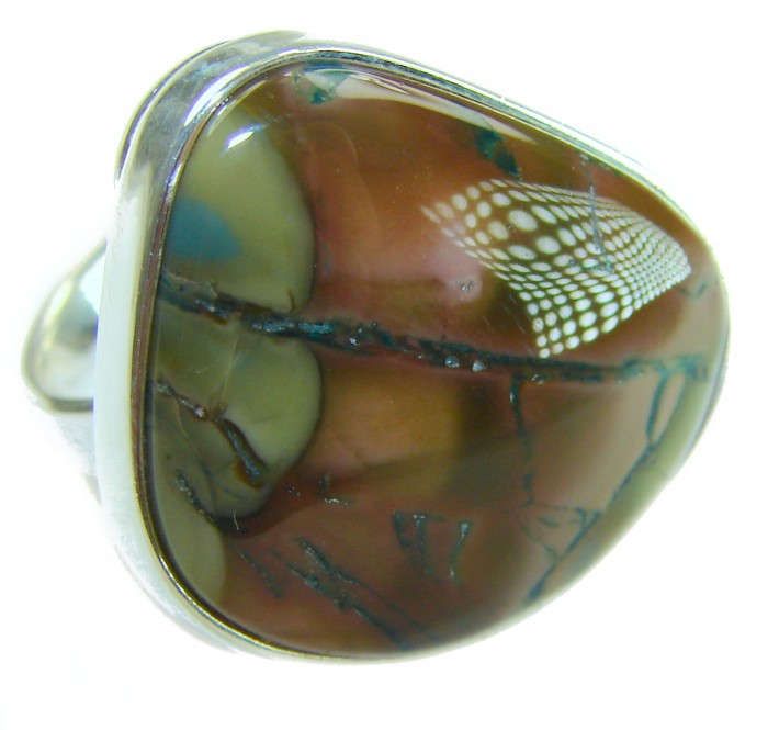 Authentic Morrisonite .925 Sterling Silver handcrafted ring size 8 adjustable - Close-up of Authentic Morrisonite stone in .925 Sterling Silver ring.