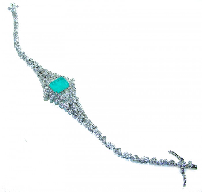 Beauty of Nature - natural 8.5 carat Emerald .925 Sterling Silver handmade Statement Bracelet - Elegant bracelet with emerald centerpiece, side view.
