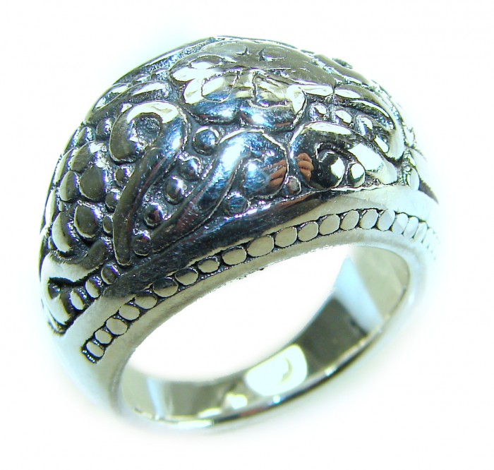 Large and Solid Bali made .925 Sterling Silver ring size 9 1/2 - Side view of ornate Bali .925 Sterling Silver ring, size 9.