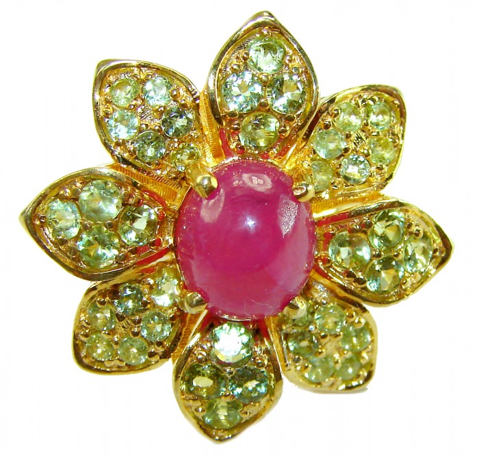 Enchanted Beauty 10.9 carat natural Kashmir Ruby Peridot 18K Gold over .925 Sterling Silver Huge handcrafted Ring s. 7 1/4 - Close-up of Enchanted Beauty ring with Kashmir ruby and peridot accents.