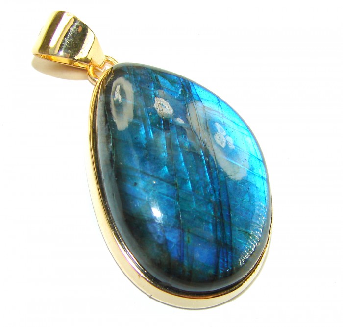 Magical Aurora 33.5 carat Fire Labradorite 14K Gold over .925 Sterling Silver handcrafted Pendant - Close-up of Magical Aurora labradorite pendant with 14K gold setting.