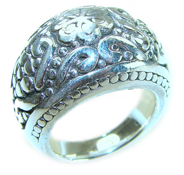 Precious - Bali made .925 Sterling Silver handcrafted Ring s. 6 3/4 - Ornate Bali .925 sterling silver ring, side view with intricate details.